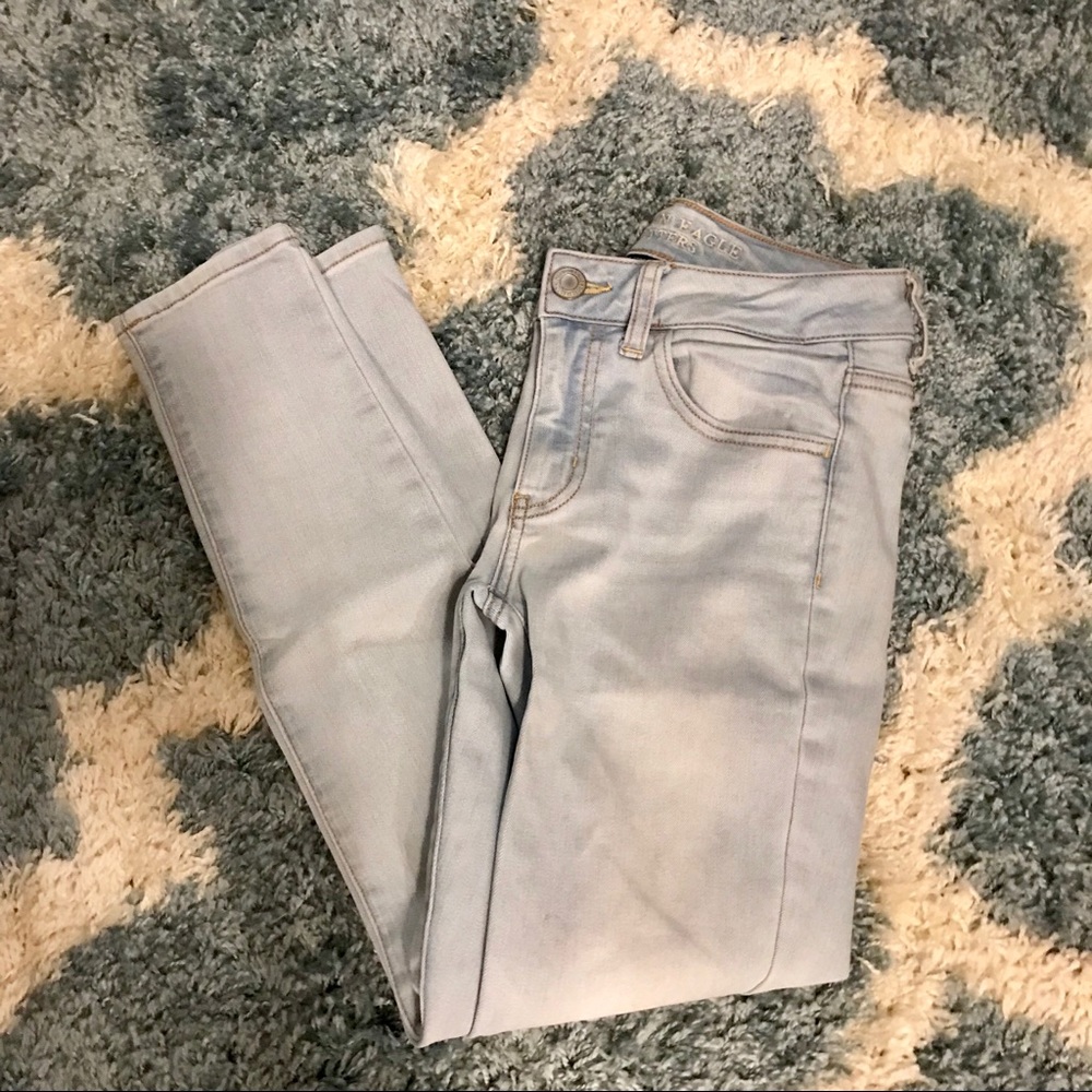 ❌ SOLD ❌American Eagle Lightwash Skinny Jeans
